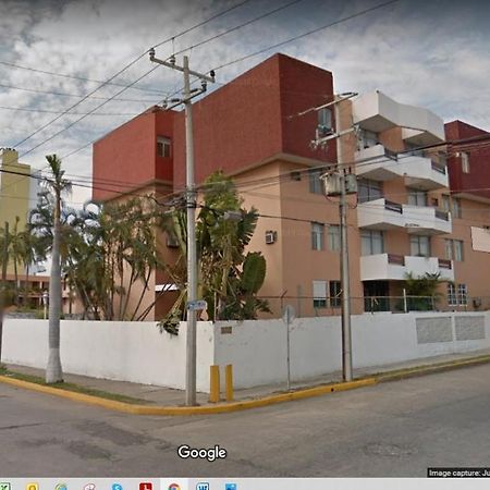 Departamento Comodo, A Media Cuadra De La Playa. 马萨特兰 外观 照片