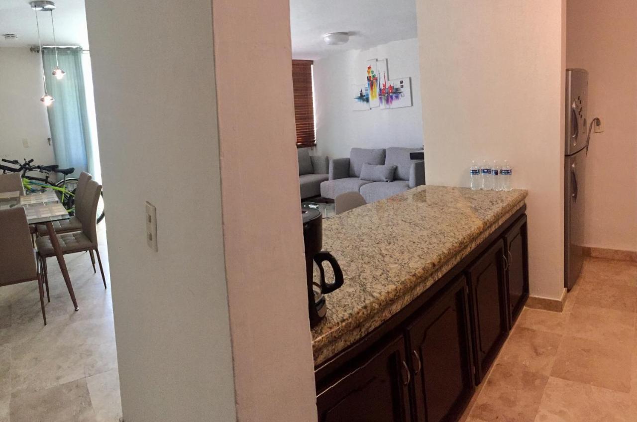 Departamento Comodo, A Media Cuadra De La Playa. 马萨特兰 外观 照片